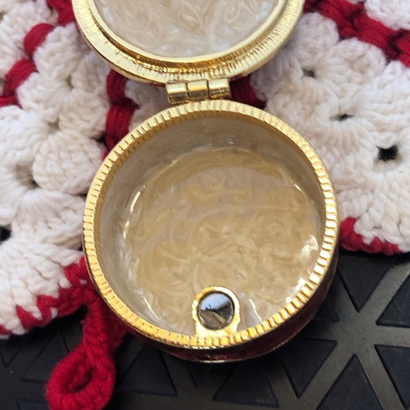 Vintage Christopher Radko Gold Tone and Enamel Christmas Tree Hinged Trinket Box - Picture 7 of 10